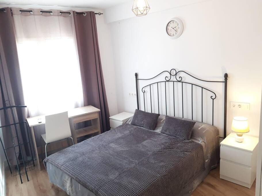 Appartement Dormitorio Acogedor En El Centro En Piso Compartido Con Bano Privado